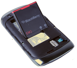 Line up the gold contacts on the battery with the contacts on the Curve 9360. Insert the bottom part of the battery first, then push the battery down into place.